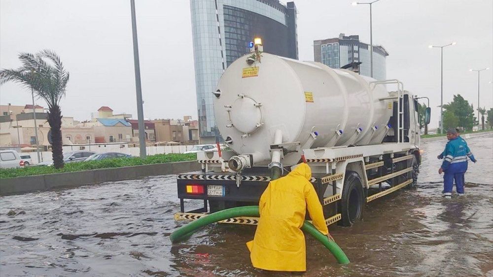 Suudi Arabistan'da Yağmur Duası Sonrası Cidde'yi Sel Bastı ...