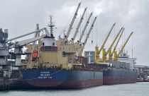 ميناء مومباسا في كينيا بعد وصول سفن شحن تحمل اكثر من 53 ألف طن من الحبوب الأوكرانية
