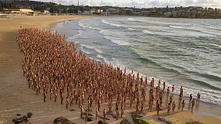 Nackte am Bondi Beach in Australien für Fotos von Spencer Tunick