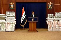 Irak Başbakanı Muhammed Şiya es-Sudan iade edilen paralarla basın toplantısı düzenledi