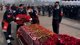 مراسم تشییع جنازه یک افسر پلیس که در حمله شبانه طالبان پاکستانی در ۱۸ ژانویه ۲۰۲۲ مورد هدف قرار گرفته بود. 
