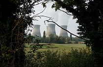 A lyontól nem messze lévő "Bugey" atomerőmű Saint-Vulbas felől fotózva, 2022. október 13-án