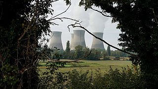 A lyontól nem messze lévő "Bugey" atomerőmű Saint-Vulbas felől fotózva, 2022. október 13-án