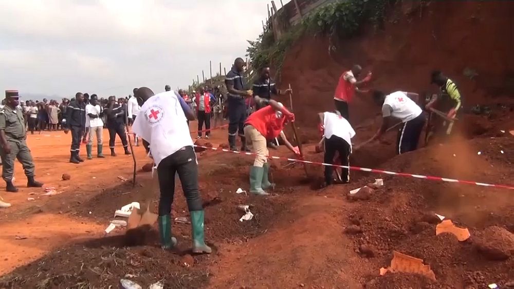 فيديو: مواصلة البحث عن مفقودين بعد انهيار أرضي في جنازة في ياوندي