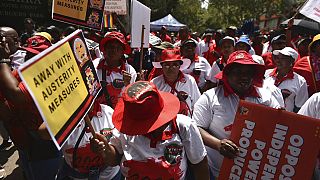 Afrique du Sud : les soignants poursuivent leur grève