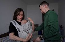 Oleksandra et Andrij, de jeunes parents à Kyiv