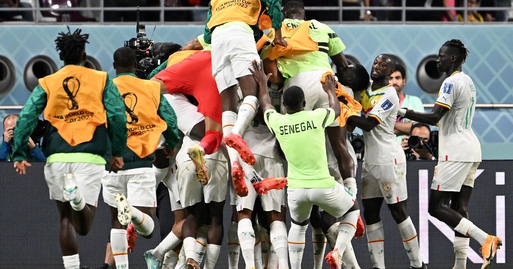 World Cup: Senegal beat Ecuador 2-1 to qualify for knockout stage