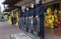Китайская полиция на акции протеста против политики "нулевого ковида"