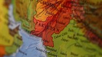 Pakistan'da polis yönelik intihar saldırısı