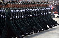 Çin Halk Kurtuluş Ordusu'na mensup askerler