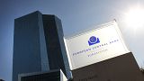 Le logo et le bâtiment du siège de la Banque centrale européenne