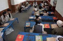 Archív fotó: a Koránt tanulják diákok egy kandahari vallási iskolában