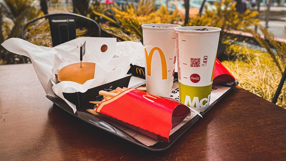 France Banned Single-Use Packaging On 'For Here' Fast Food Orders. Can the  US Do the Same Thing?