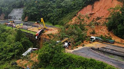 Au moins deux personnes dans un glissement de terrains au Brésil - 30.11.2022