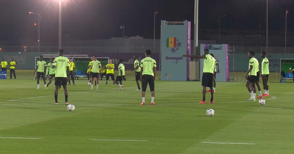 World Cup: Senegal prepare for first-ever clash with England