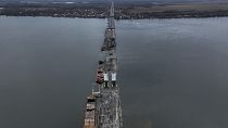 Разрушенный Антоновский мост через Днепр