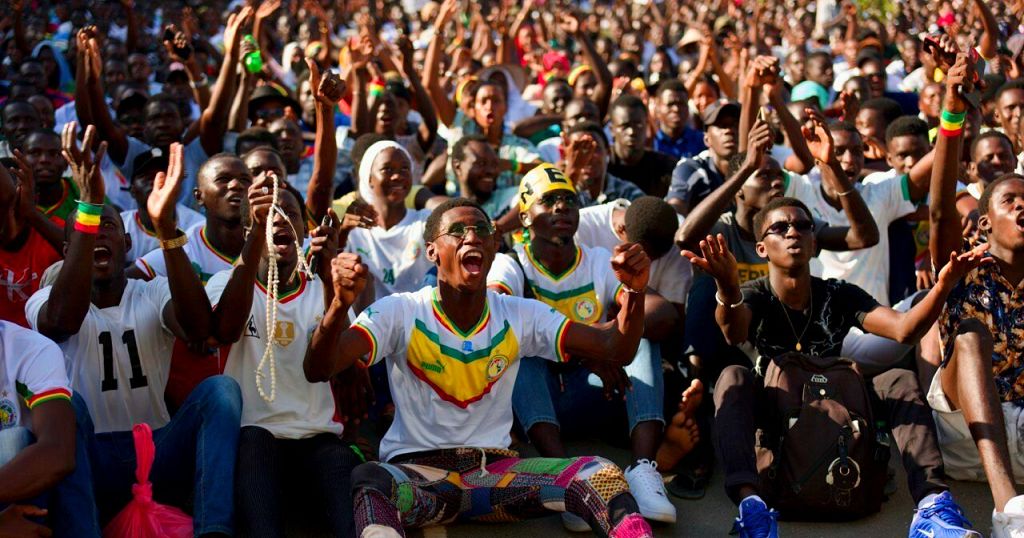 Senegalese fans optimistic about win against the ‘unshaken’ England