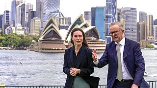 Finlandiya Başbakanı Sanna Marin, Avustralya Başbakanı Anthony Albanese ile Sidney'de görüştü