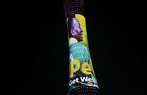 A katari stadion előtti jókívánság a legendás brazil labdarúgónak