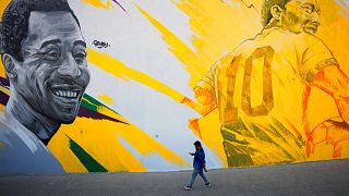 Brésil : Pelé, hospitalisé, se sent 