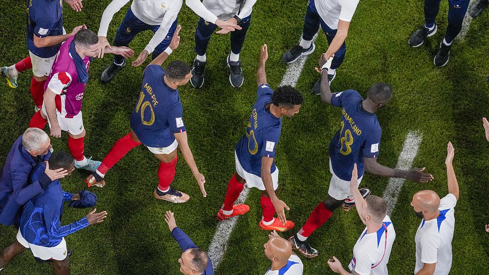 Mundial w Katarze: mistrzowie Francji pokonali Polskę 3:1, Anglia pokonała Senegal 3:0