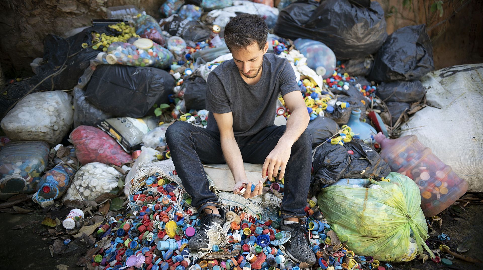 Meet the Brazilian engineer cruising on plastic bottle tops Euronews