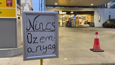 Ezen a budapesti benzinkúton is elfogyott az üzemanyag