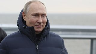 Vlagyimir Putyin a Krími hídon