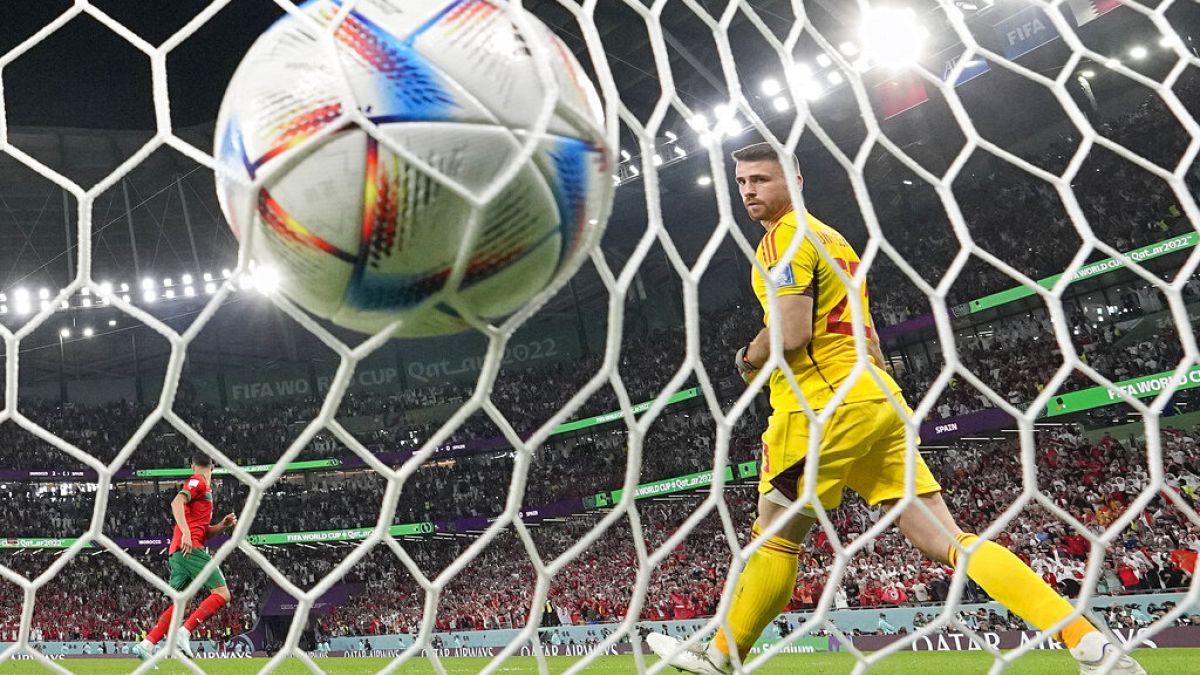 2022 Dünya Kupası'nda Faslı futbolcu Hakimi'nin İspanya'ya attığı penaltı golü
