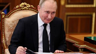 الرئيس الروسي فلاديمير بوتين يتحدث خلال اجتماع في الكرملين في موسكو ، روسيا ، الثلاثاء ، 6 ديسمبر ، 2022.