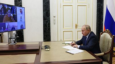 O Ρώσος πρόεδρος Βλαντίμιρ Πούτιν συμμετέχει μέσω βιντεοσύνδεσης στην ετήσια σύνοδο του Συμβουλίου Ανθρωπίνων Δικαιωμάτων