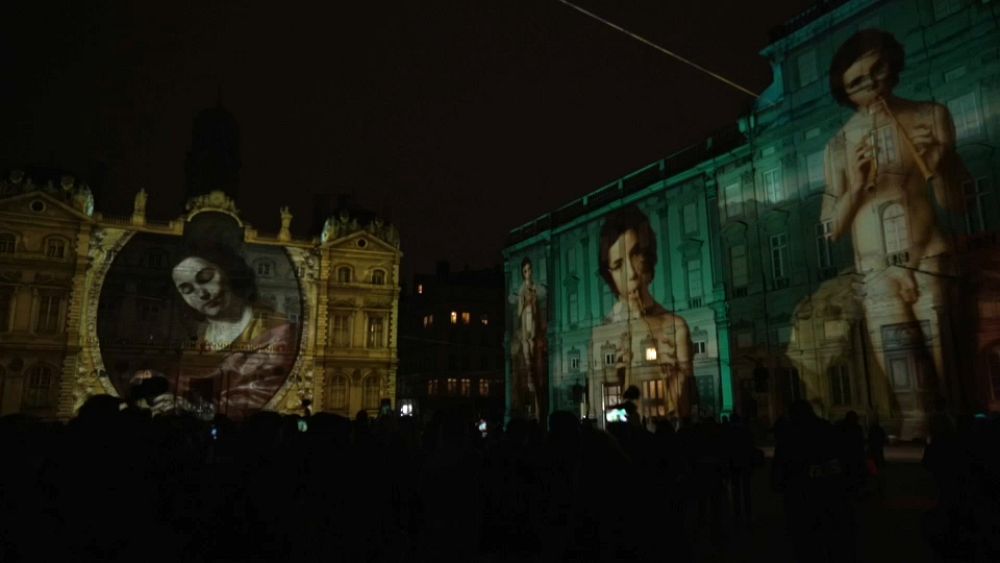 Francia: la Festa delle Luci illumina la città di Lione