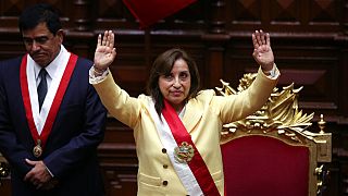 Peru'nun ilk kadın Cumhurbaşkanı Dina Boluarte yemin ederek göreve başladı