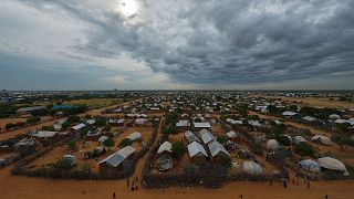 Thousands of Somalis cross over to Kenya fleeing drought, insecurity