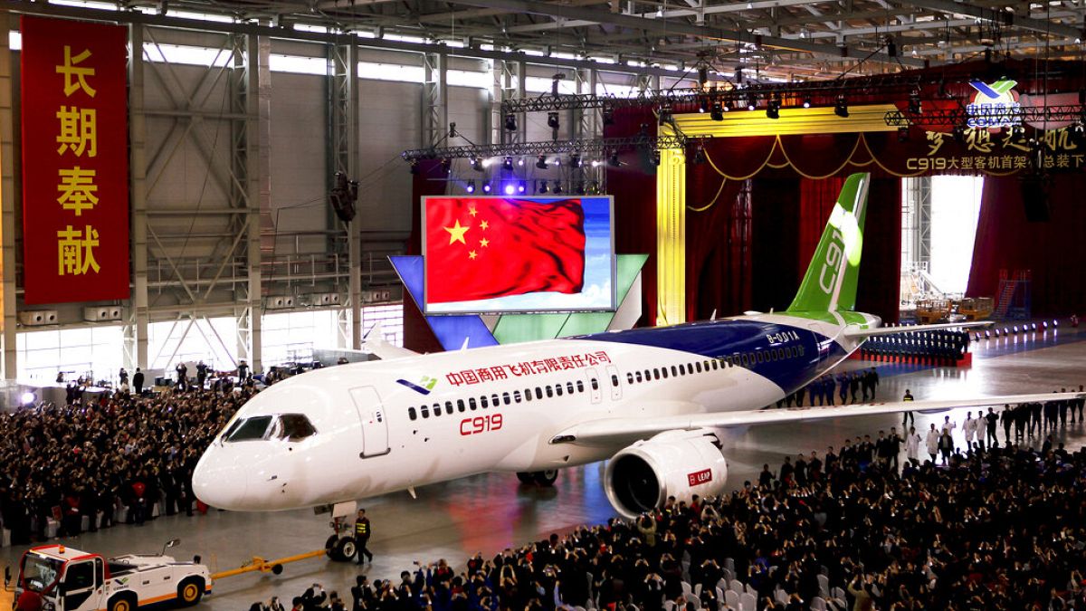 Çin, yerli jet yolcu uçağı C919