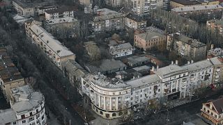 Die umkämpfte Stadt Bachmut ist laut des ukrainischen Präsidenten zerstört wrden