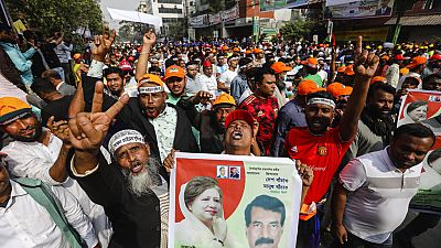 Decenas de miles de manifestantes se manifiestan contra el Gobierno en Bangladesh