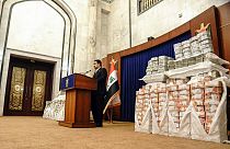 Irak Başbakanı Sudani 27 Kasım'da iade edilen paralarla basın toplantısı yapmıştı
