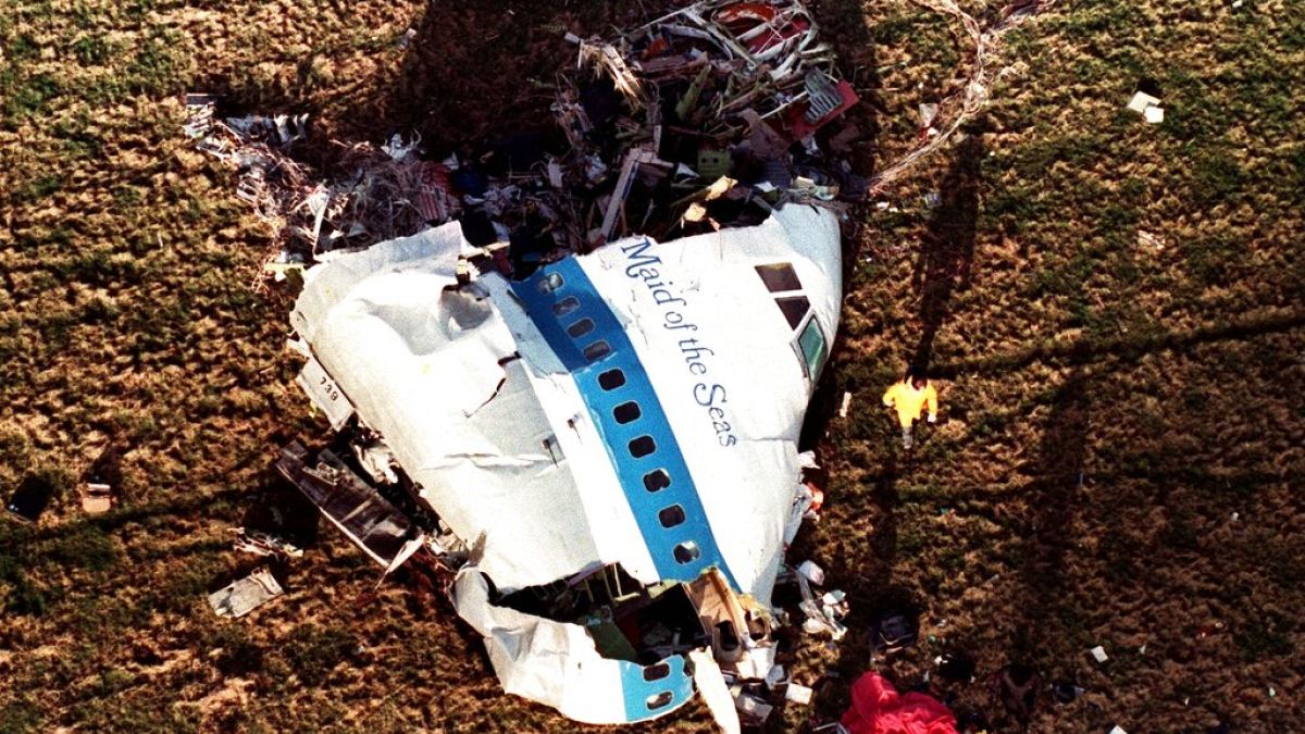 Il relitto del Boeing 747 esploso in volo sopra Lockerbie, in un'immagine d'archivio