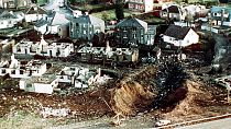 Le village de Lockerbie peu après le crash de l'avion, le 21 décembre 1988