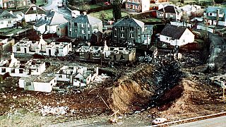 Le village de Lockerbie peu après le crash de l'avion, le 21 décembre 1988