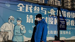 في أحد شوارع بكين، الصين- 11 ديسمبر 2022.