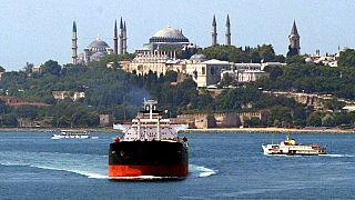 İstanbul Boğazı'ndan geçiş yapan petrol tankeri