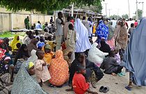 Nijerya'da evlerinden kaçan siviller (arşiv) 