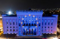 Avrupa Birliği bayrağı Saraybosna'daki Milli Kütüphane binasına yansıtıldı