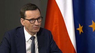 Chefe de governo da Polónia critica impasse europeu sobre preço do gás