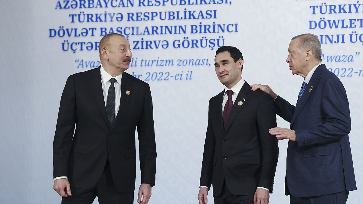 Cumhurbaşkanı Erdoğan, Türkmenistan lideri Berdimuhamedov ve Azerbaycan lideri Aliyev