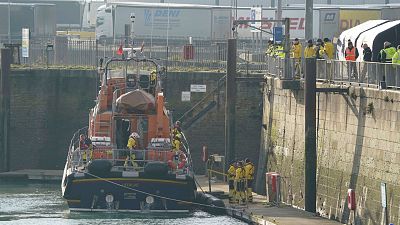 قایق نجات دوور پس از یک عملیات جستجو و نجات بزرگ که در کانال مانش