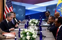El secretario de Estado de EE. UU., Antony Blinken, se reúne con el primer ministro de Etiopía, Abiy Ahmed, durante la cumbre en Washington, el 13 de diciembre de 2022.
