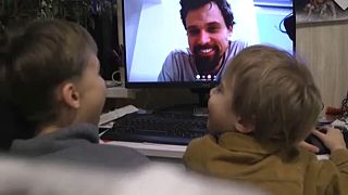 Un computer per parlare con papà. 